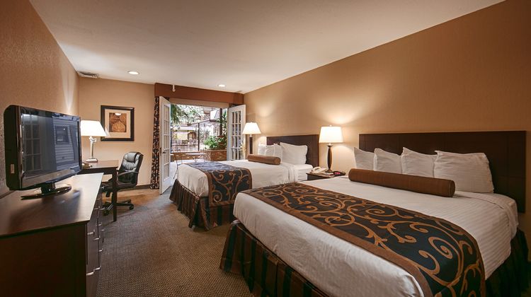 Heritage Inn Room