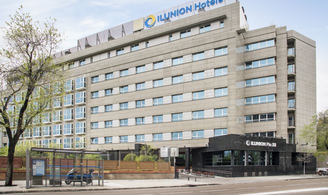 Hotel Ilunion Pio XII Exterior