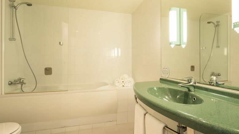 <b>Hotel Ilunion Valencia 3 Suite</b>. Images powered by <a href="https://www.leonardoworldwide.com/" title="Leonardo Worldwide" target="_blank">Leonardo</a>.
