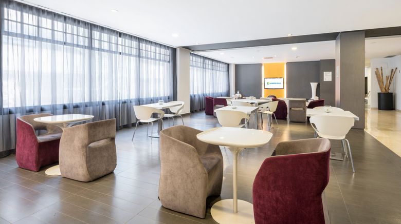 <b>Hotel Ilunion Romareda Lobby</b>. Images powered by <a href="https://www.leonardoworldwide.com/" title="Leonardo Worldwide" target="_blank">Leonardo</a>.