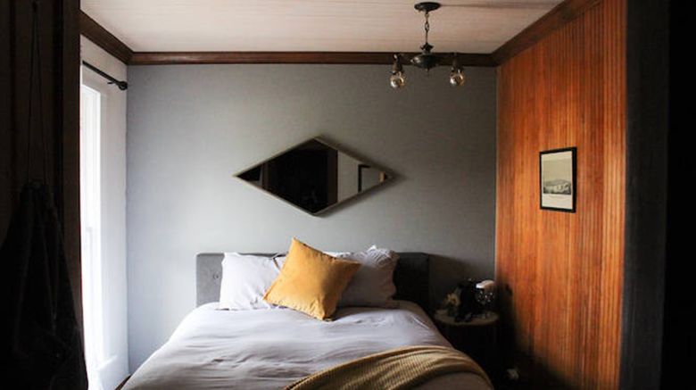 <b>The Shelburne Hotel Room</b>. Images powered by <a href="https://www.leonardoworldwide.com/" title="Leonardo Worldwide" target="_blank">Leonardo</a>.