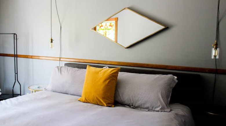 <b>The Shelburne Hotel Room</b>. Images powered by <a href="https://www.leonardoworldwide.com/" title="Leonardo Worldwide" target="_blank">Leonardo</a>.
