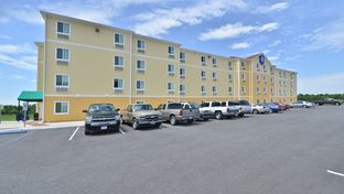 Amelia Extended Stay & Hotel