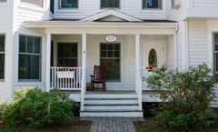 Eagle Harbor Inn