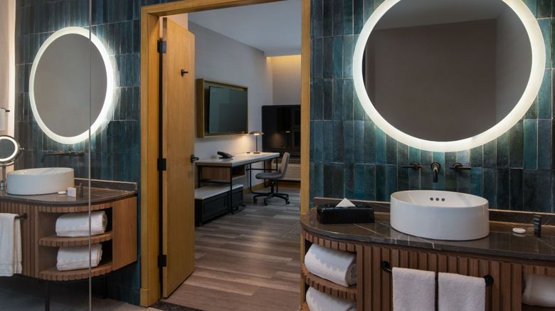 <b>Courtyard by Marriott Santo Domingo Room</b>. Images powered by <a href="https://www.leonardoworldwide.com/" title="Leonardo Worldwide" target="_blank">Leonardo</a>.