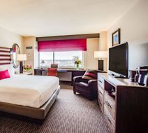 Overton Hotel & Conference Center Room