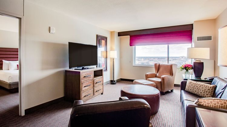 Overton Hotel & Conference Center Suite