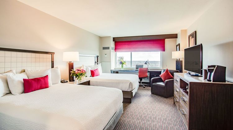 Overton Hotel & Conference Center Room