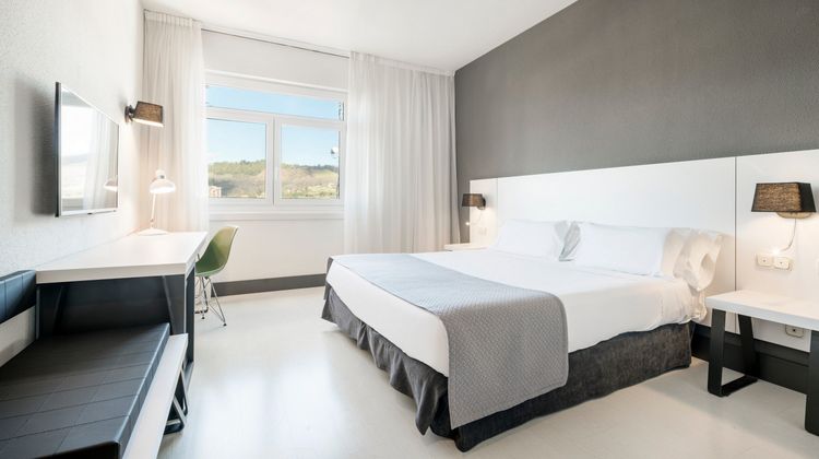 Hotel Ilunion Bilbao Room