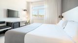 Hotel Ilunion Bilbao Room