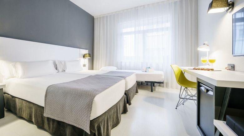 <b>Hotel Ilunion Bilbao Room</b>. Images powered by <a href="https://www.leonardoworldwide.com/" title="Leonardo Worldwide" target="_blank">Leonardo</a>.