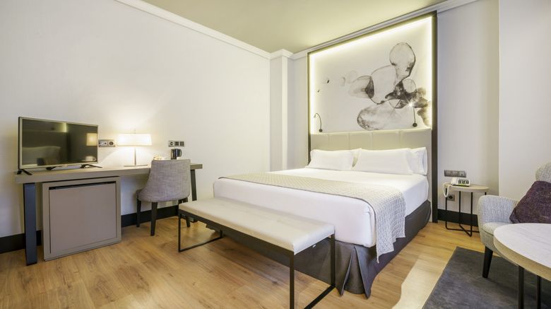 <b>Hotel Ilunion Bilbao Suite</b>. Images powered by <a href="https://www.leonardoworldwide.com/" title="Leonardo Worldwide" target="_blank">Leonardo</a>.