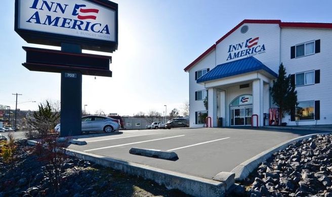Inn America Exterior