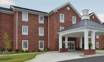 Appomattox Inn & Suites