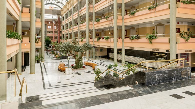<b>Ilunion Alcora Sevilla Lobby</b>. Images powered by <a href="https://www.leonardoworldwide.com/" title="Leonardo Worldwide" target="_blank">Leonardo</a>.