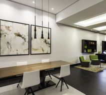 Hotel Ilunion Suites Madrid Lobby