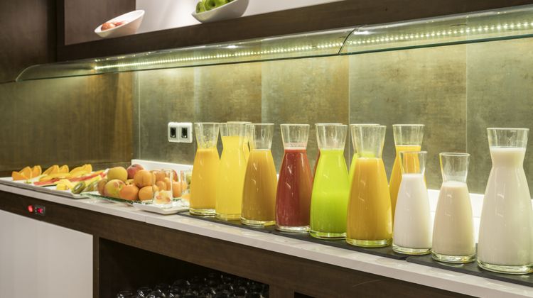 Hotel Ilunion Suites Madrid Restaurant