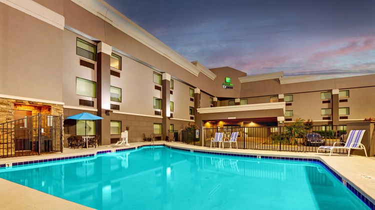 Holiday Inn Express West I40 Pool