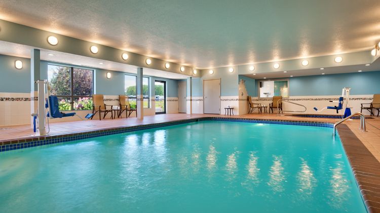 Holiday Inn Express Billings East Pool