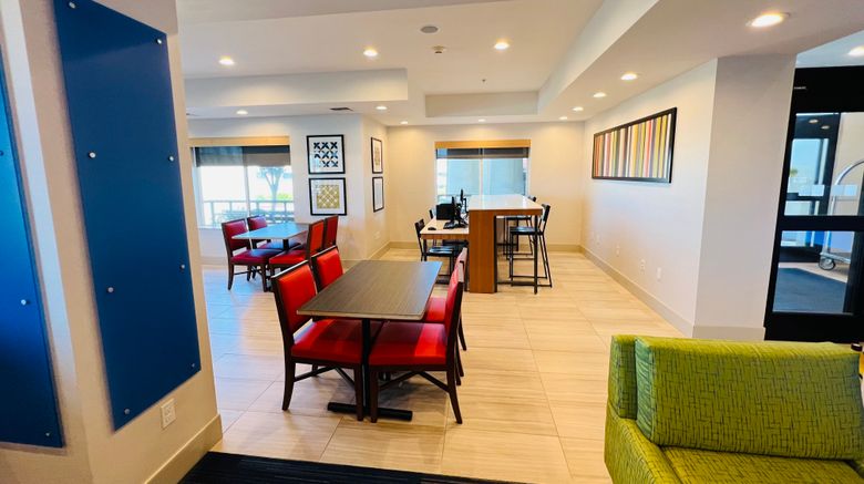 <b>Holiday Inn Express & Suites Other</b>. Images powered by <a href="https://www.leonardoworldwide.com/" title="Leonardo Worldwide" target="_blank">Leonardo</a>.