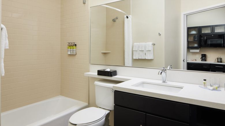 <b>Candlewood Suites Valdosta Mall Room</b>. Images powered by <a href="https://www.leonardoworldwide.com/" title="Leonardo Worldwide" target="_blank">Leonardo</a>.