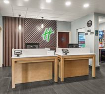 Holiday Inn & Suites Seattle Northeast Lobby