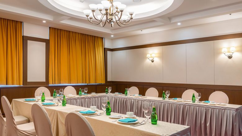 <b>Lotte Hotel Vladivostok Ballroom</b>. Images powered by <a href="https://www.leonardoworldwide.com/" title="Leonardo Worldwide" target="_blank">Leonardo</a>.