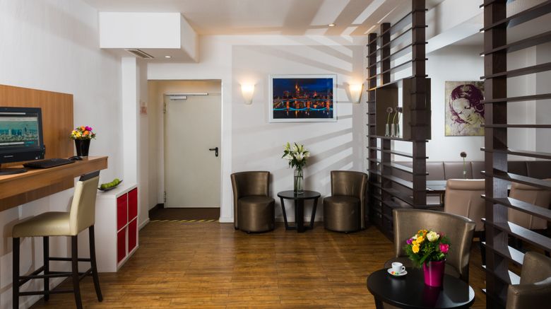 <b>Leonardo Hotel Frankfurt City Center Lobby</b>. Images powered by <a href="https://www.leonardoworldwide.com/" title="Leonardo Worldwide" target="_blank">Leonardo</a>.