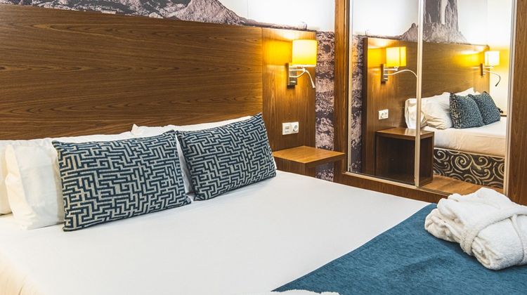 Hotel Adonis Plaza Room