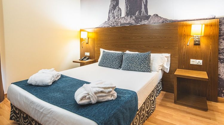 Hotel Adonis Plaza Room