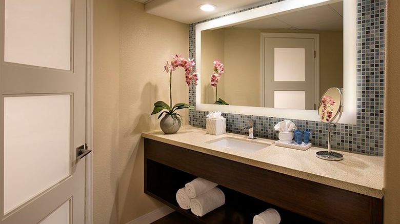 <b>Lido Beach Resort Room</b>. Images powered by <a href="https://leonardo.com/" title="Leonardo Worldwide" target="_blank">Leonardo</a>.