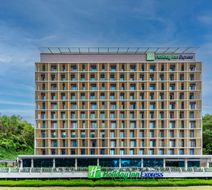 Holiday Inn Express City Centre Exterior