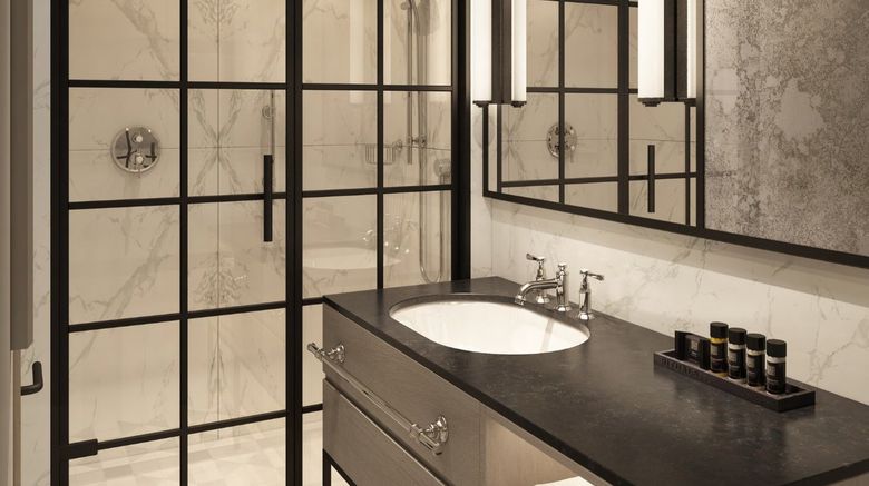 <b>RIGH Residences Room</b>. Images powered by <a href="https://www.leonardoworldwide.com/" title="Leonardo Worldwide" target="_blank">Leonardo</a>.