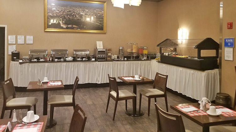 Marco LaGuardia Hotel & Suites Restaurant