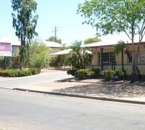 Outback Motel Exterior