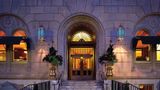 Hotel AKA Back Bay Exterior
