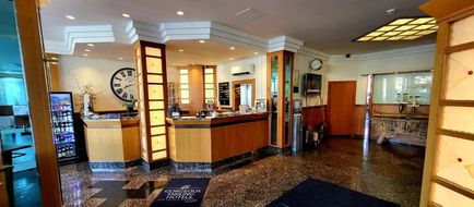 QU Hotel Augsburg Lobby