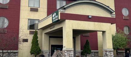 Hometowne Studios & Suites Washington Exterior