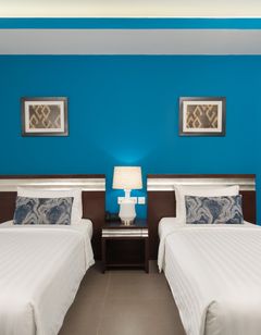 Al Hail Waves Hotel