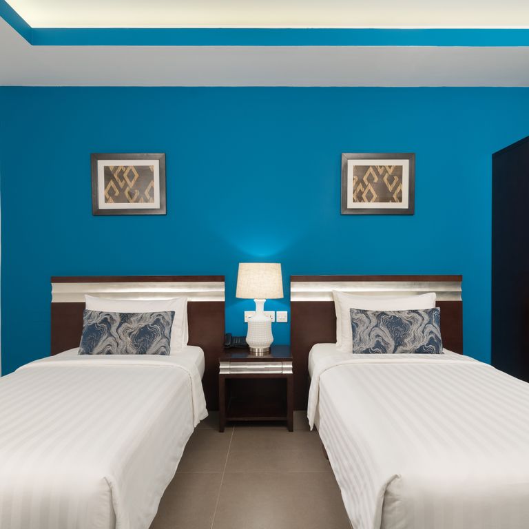 Al Hail Waves Hotel