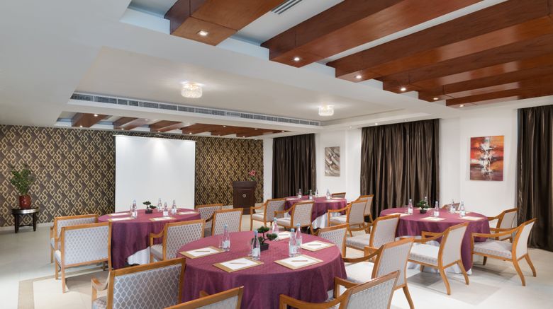 <b>Al Hail Waves Hotel Meeting</b>. Images powered by <a href="https://www.leonardoworldwide.com/" title="Leonardo Worldwide" target="_blank">Leonardo</a>.
