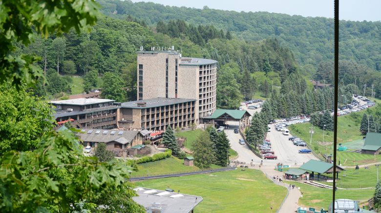 <b>Slopeside Hotel at Seven Springs Resort Exterior</b>. Images powered by <a href="https://www.leonardoworldwide.com/" title="Leonardo Worldwide" target="_blank">Leonardo</a>.