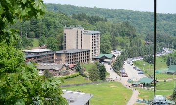 Slopeside Hotel at Seven Springs Resort