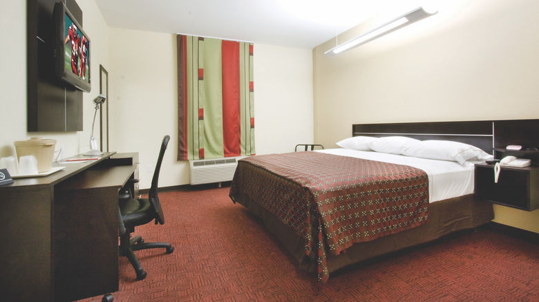 <b>Red Roof Inn & Suites Beaumont Room</b>. Images powered by <a href="https://www.leonardoworldwide.com/" title="Leonardo Worldwide" target="_blank">Leonardo</a>.