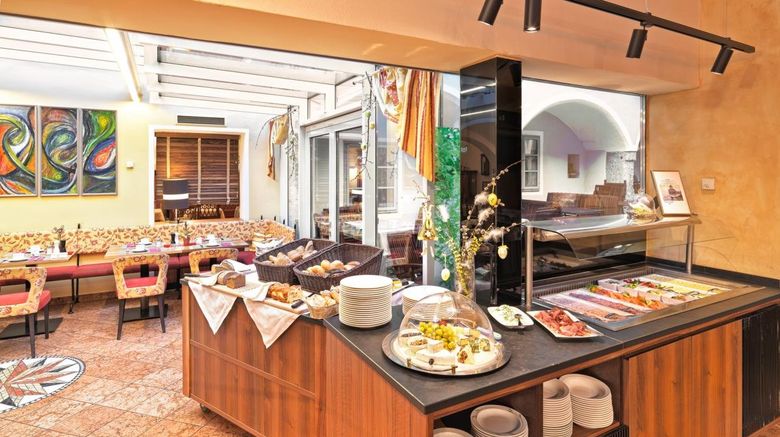 <b>Landhotel Mader Restaurant</b>. Images powered by <a href="https://www.leonardoworldwide.com/" title="Leonardo Worldwide" target="_blank">Leonardo</a>.