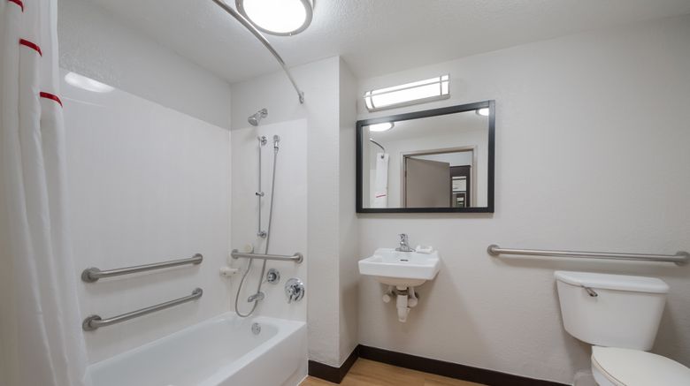 <b>Red Roof Inn San Antonio SeaWorld/NW Room</b>. Images powered by <a href="https://www.leonardoworldwide.com/" title="Leonardo Worldwide" target="_blank">Leonardo</a>.