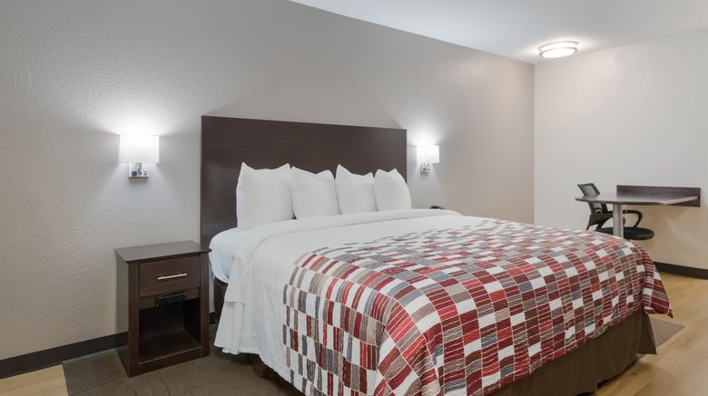 <b>Red Roof Inn San Antonio SeaWorld/NW Room</b>. Images powered by <a href="https://www.leonardoworldwide.com/" title="Leonardo Worldwide" target="_blank">Leonardo</a>.