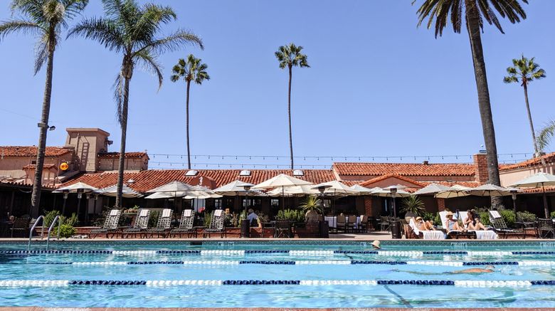<b>La Jolla Beach & Tennis Club Pool</b>. Images powered by <a href="https://www.leonardoworldwide.com/" title="Leonardo Worldwide" target="_blank">Leonardo</a>.