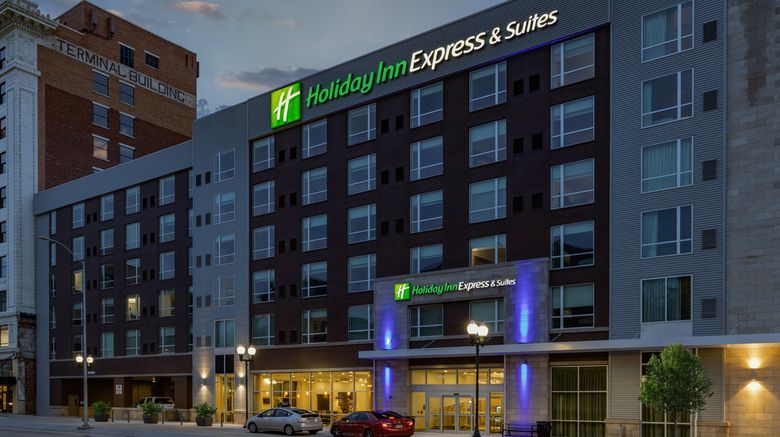 <b>Holiday Inn Express & Suites Downtown Exterior</b>. Images powered by <a href="https://www.leonardoworldwide.com/" title="Leonardo Worldwide" target="_blank">Leonardo</a>.