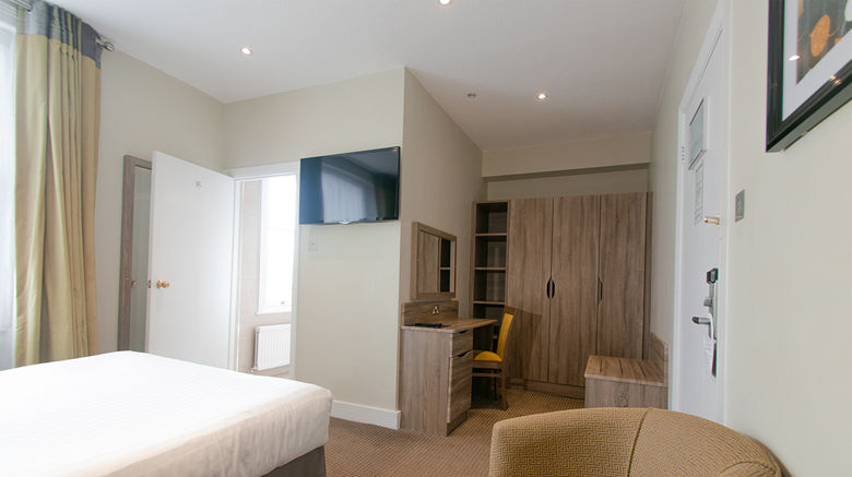 <b>Phoenix Hotel London Room</b>. Images powered by <a href="https://www.leonardoworldwide.com/" title="Leonardo Worldwide" target="_blank">Leonardo</a>.